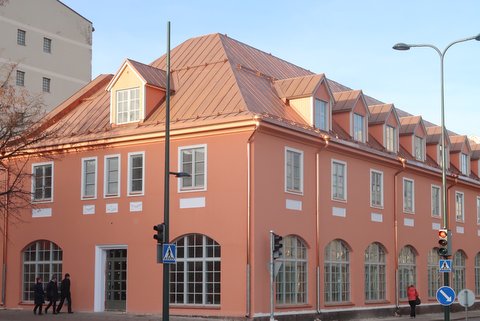 10756351504_IMG_0692-001